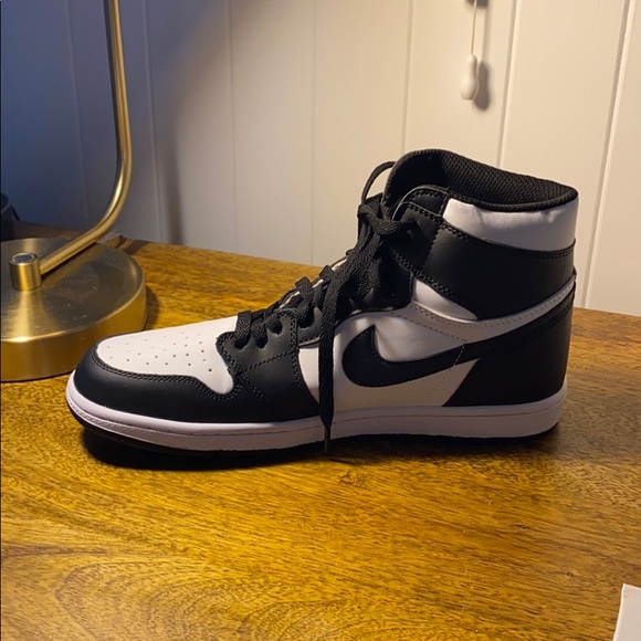 Air Jordans ! - Picture 2 of 5